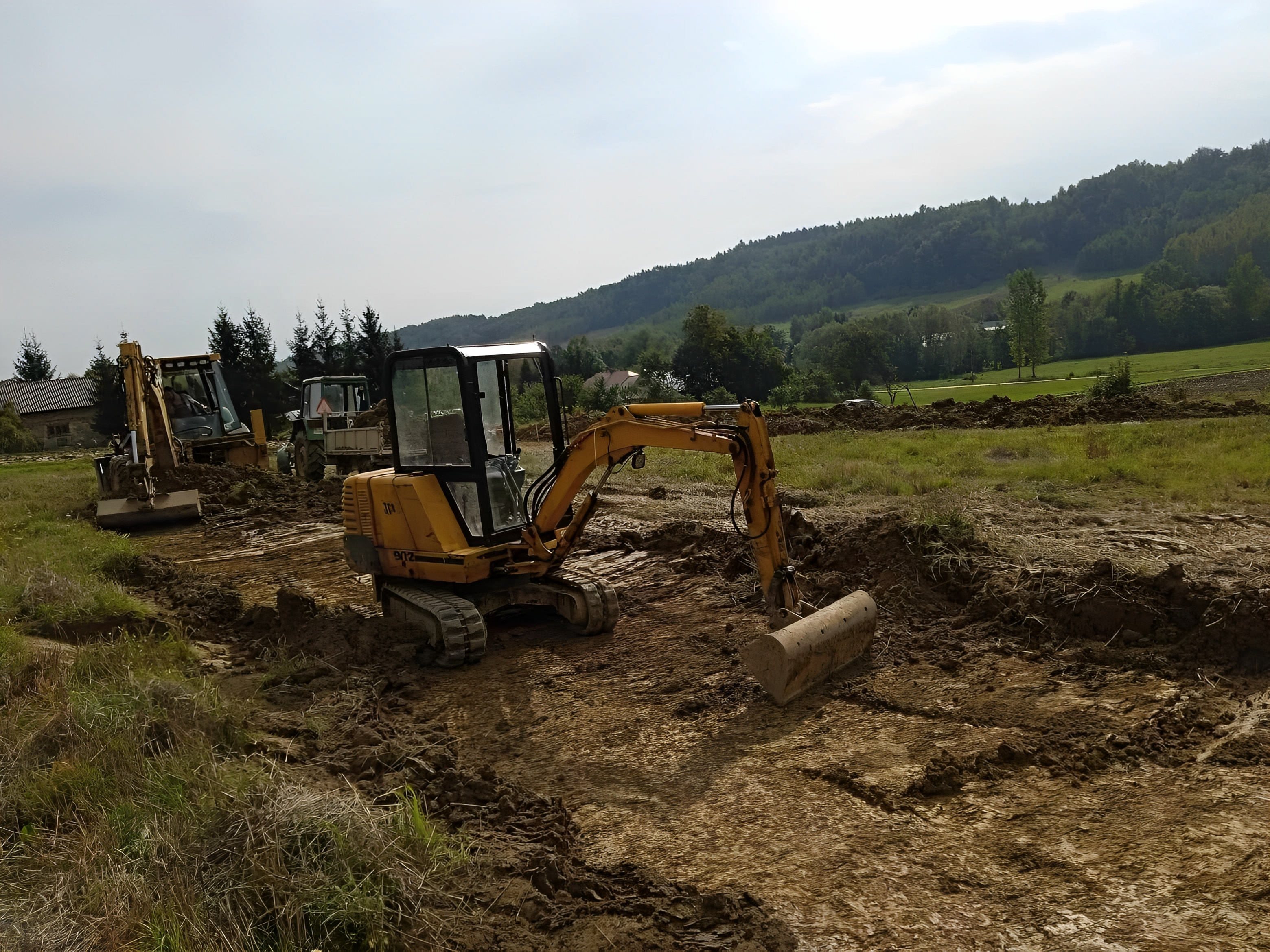 Wykopy pod fundamenty Lichwin